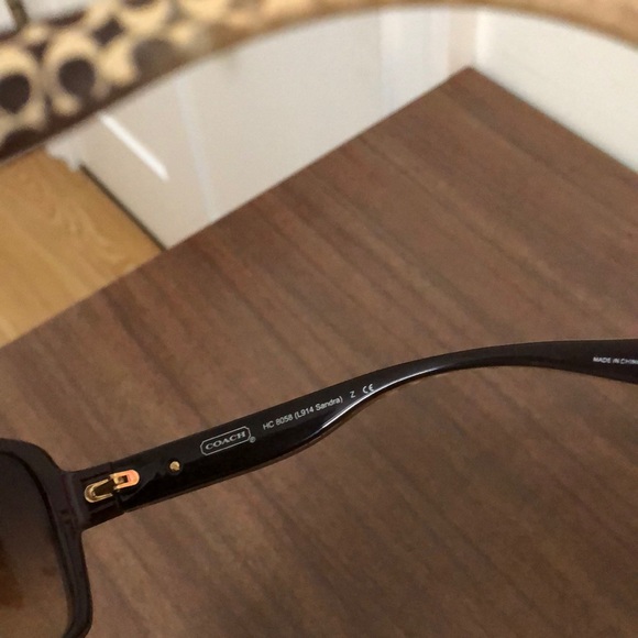 Coach sunglasses - Picture 3 of 4